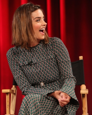 JCBR01_28220829.jpg