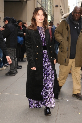 JCBR01_2847629~0.jpg