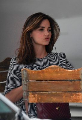 JCBR01_28895029.jpg