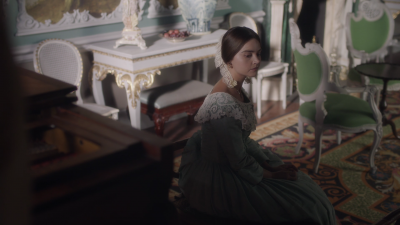 JCBR_EP3_VICTORIA1766.png