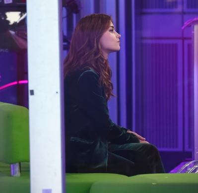 j_the_one_show_281029.jpg