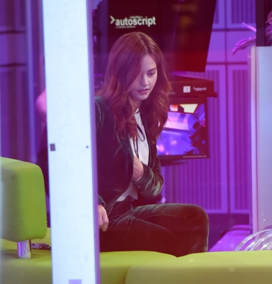 j_the_one_show_281729.jpg