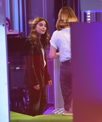 j_the_one_show_283229.jpg